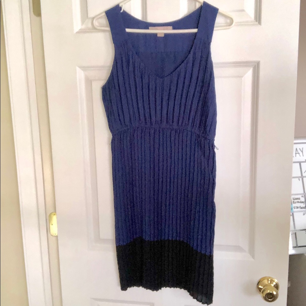 Short blue/black dress